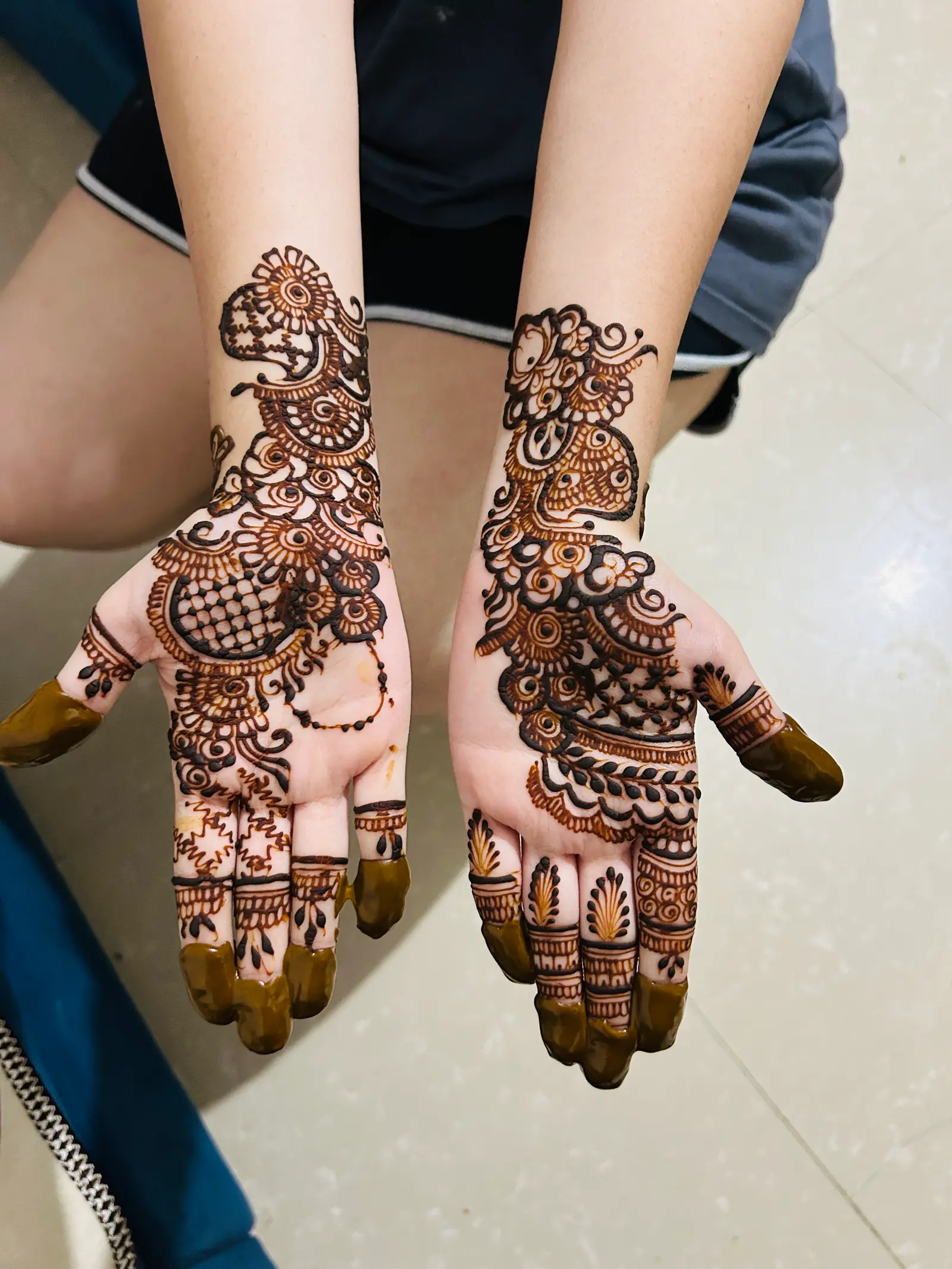 Arabic mehndi design by Shiva Mehndi Art