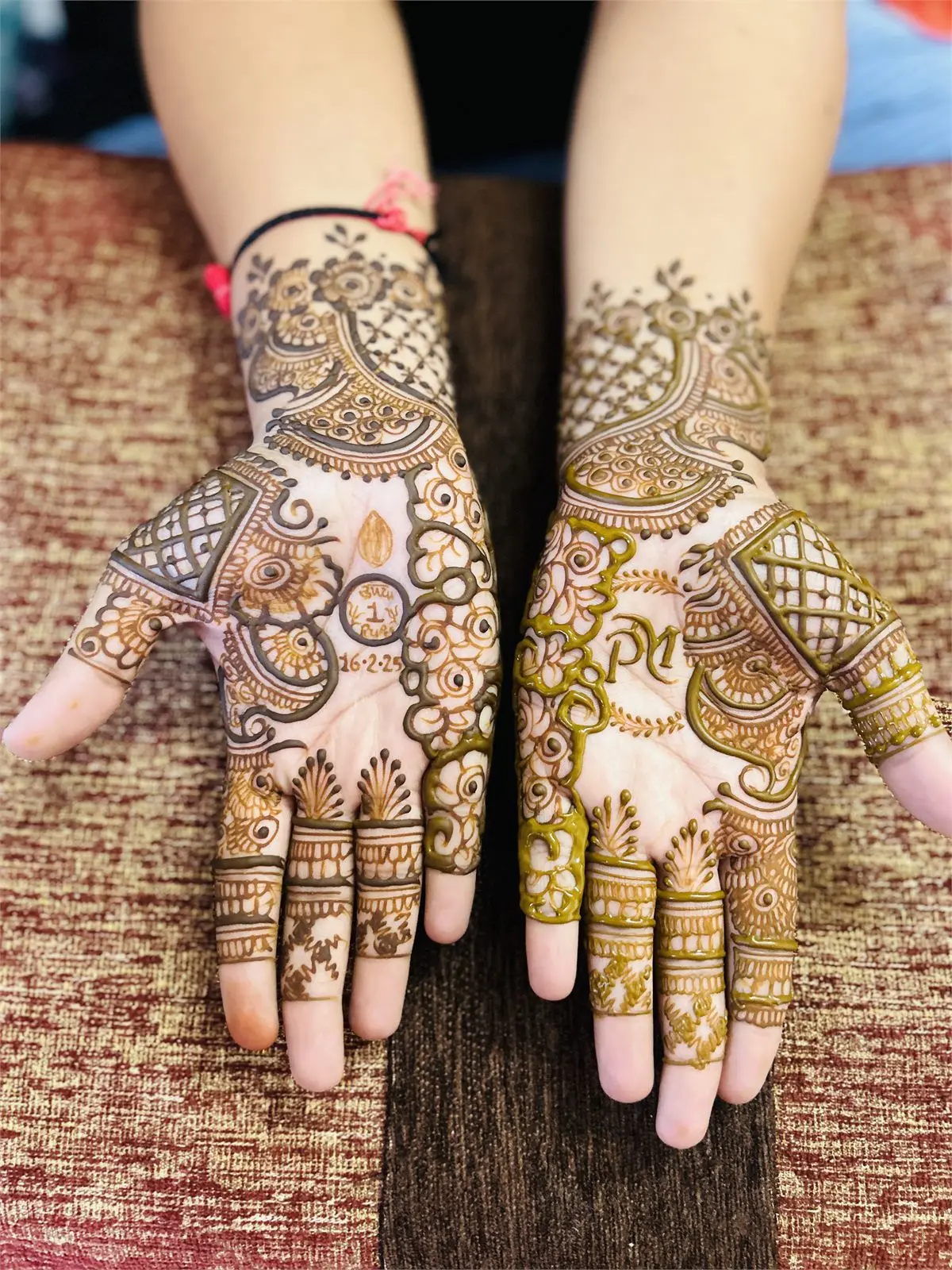 Arabic mehndi design by Shiva Mehndi Art