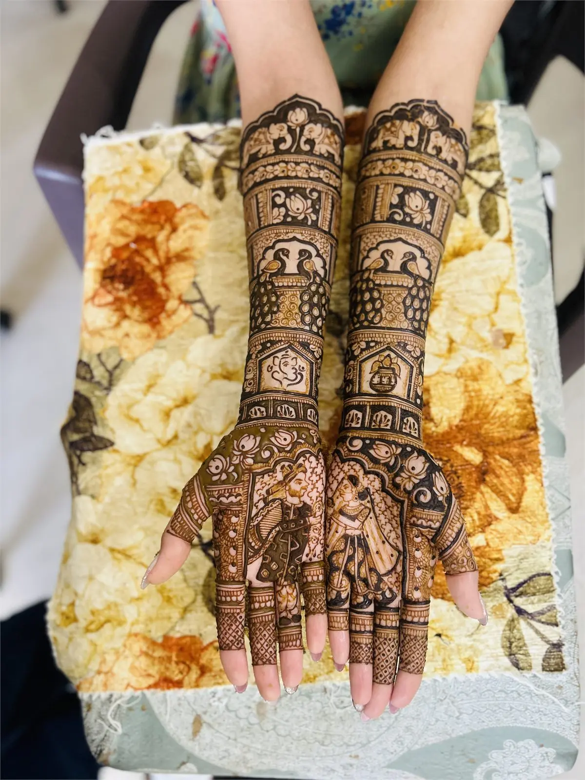 Bridal mehndi design by Shiva Mehndi Art